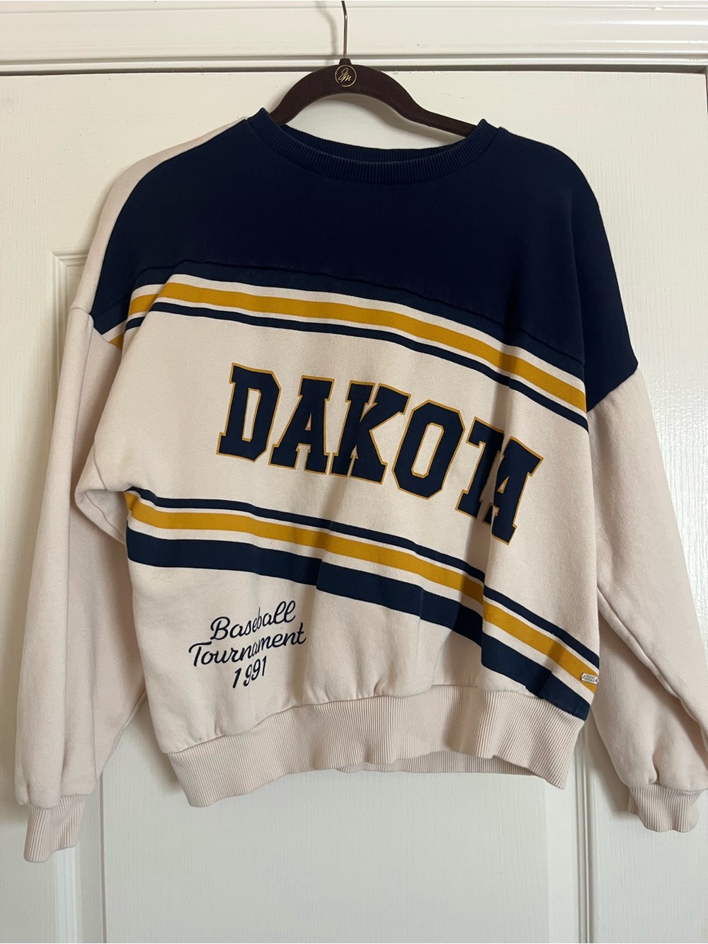 Pull&Bear Vintage Inspired Colorblock Crewneck Sweater - Navy & Cream
